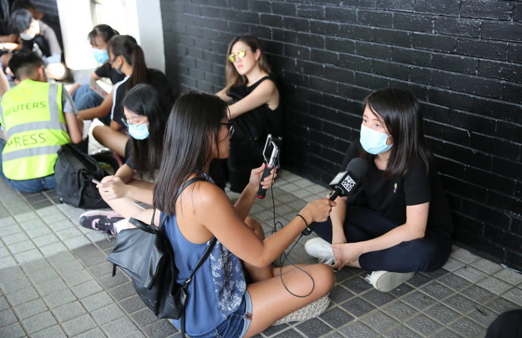 In Hongkong stürmte die Polizei eine Universität, an der sich Proteststudenten verbarrikadierten